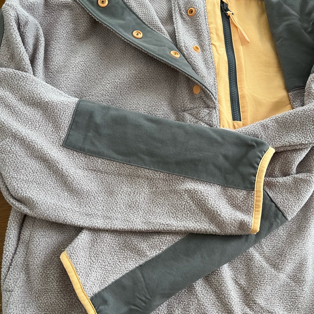 Women’s PranaTwo-Tone Fleece Half Zip - Picture 5 of 8